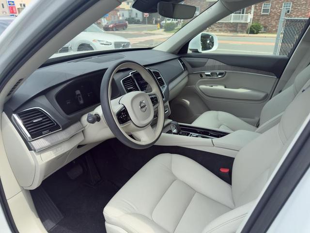 Photo of 2023 Crystal White Volvo XC90 Recharge Plug-In Hybrid
