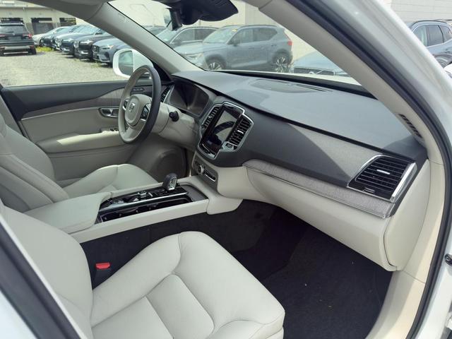 Photo of 2023 Crystal White Volvo XC90 Recharge Plug-In Hybrid