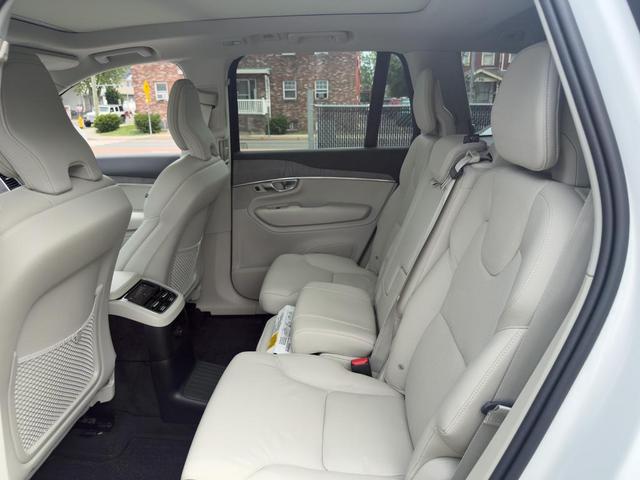 Photo of 2023 Crystal White Volvo XC90 Recharge Plug-In Hybrid
