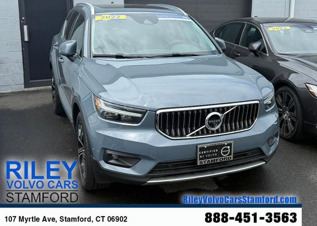 2022 Volvo XC40
