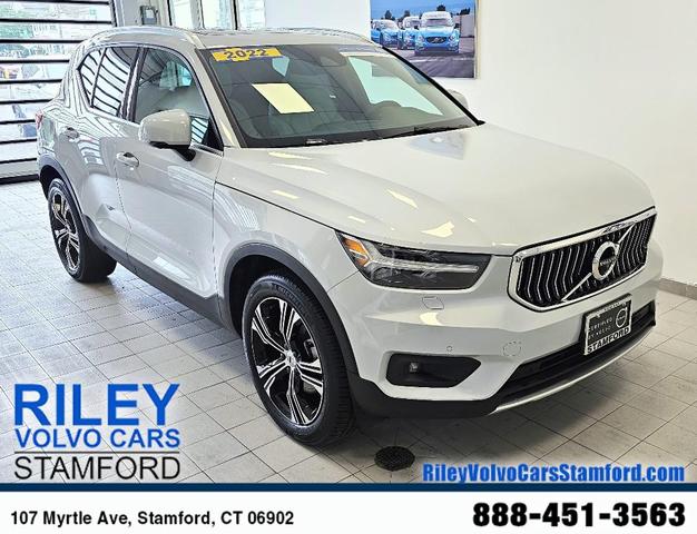 2022 Volvo XC40