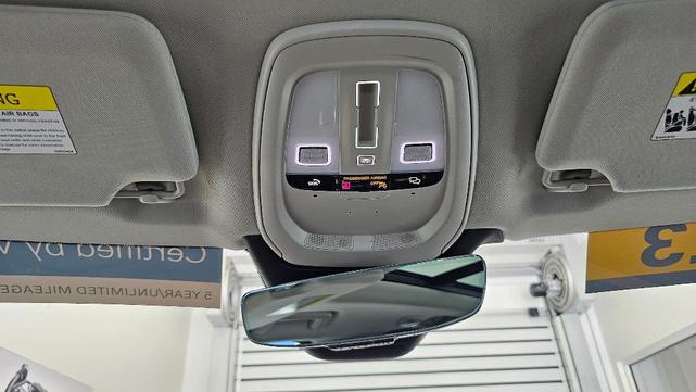 Photo of 2023 Silver Volvo XC90 Recharge Plug-In Hybrid