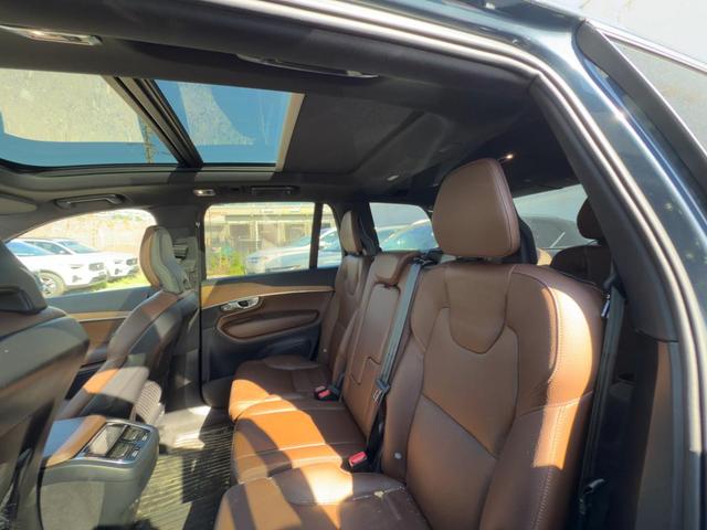 Photo of 2022 Denim Blue Volvo XC90