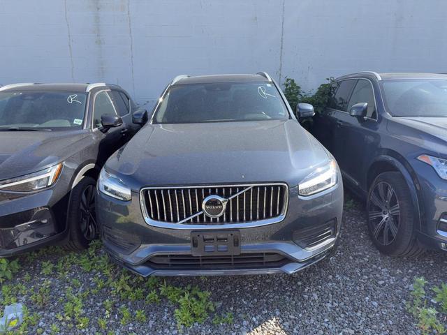 Photo of 2022 Denim Blue Volvo XC90