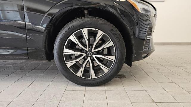 Photo of 2023 Onyx Black Volvo XC60