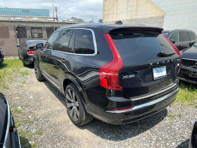 Photo of 2024 Onyx Black Volvo XC90 Recharge Plug-In Hybrid