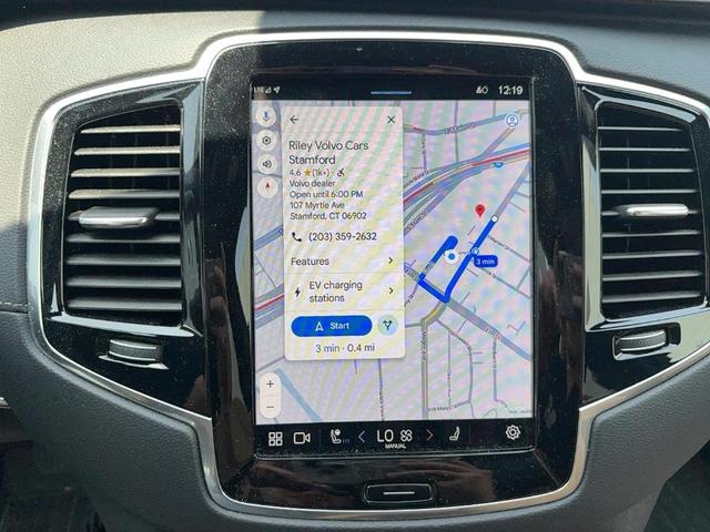 Photo of 2024 Onyx Black Volvo XC90 Recharge Plug-In Hybrid