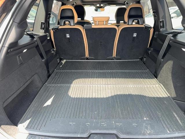 Photo of 2024 Onyx Black Volvo XC90 Recharge Plug-In Hybrid
