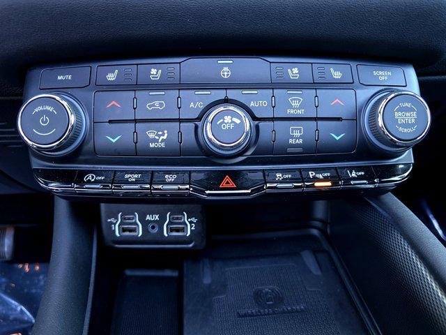 Photo of 2024 DB Black Crystal Clearcoat Dodge Durango
