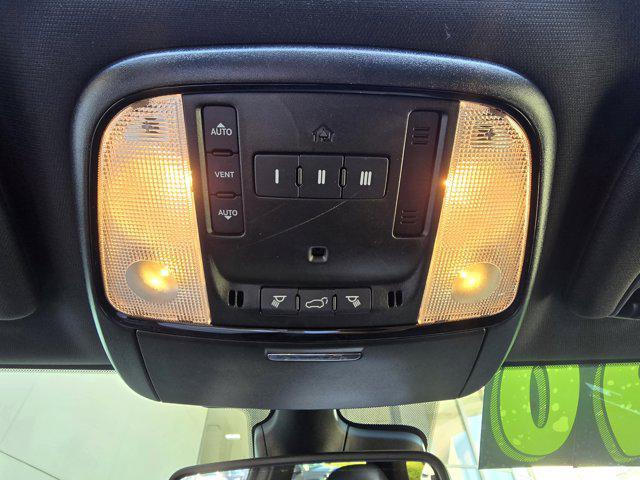 Photo of 2024 DB Black Crystal Clearcoat Dodge Durango