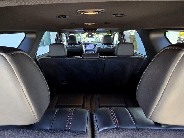 Photo of 2024 DB Black Crystal Clearcoat Dodge Durango