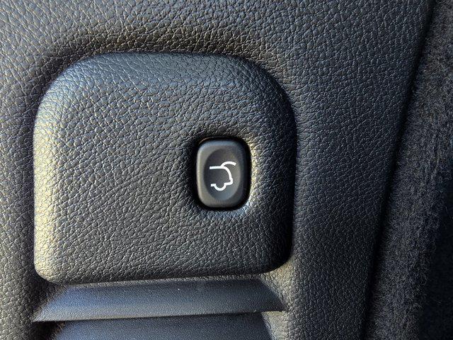 Photo of 2024 DB Black Crystal Clearcoat Dodge Durango