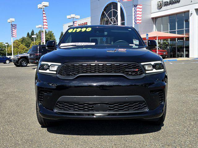 Photo of 2024 DB Black Crystal Clearcoat Dodge Durango