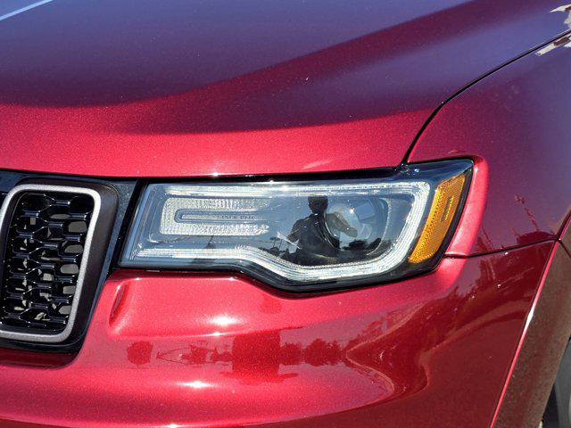 Photo of 2019 Velvet Red Pearlcoat Jeep Grand Cherokee