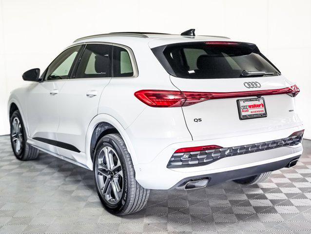 Photo of 2025 Glacier White Metallic Audi Q5