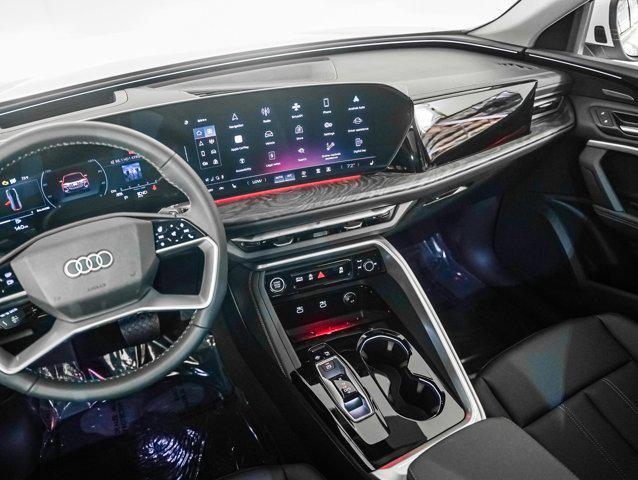 Photo of 2025 Glacier White Metallic Audi Q5
