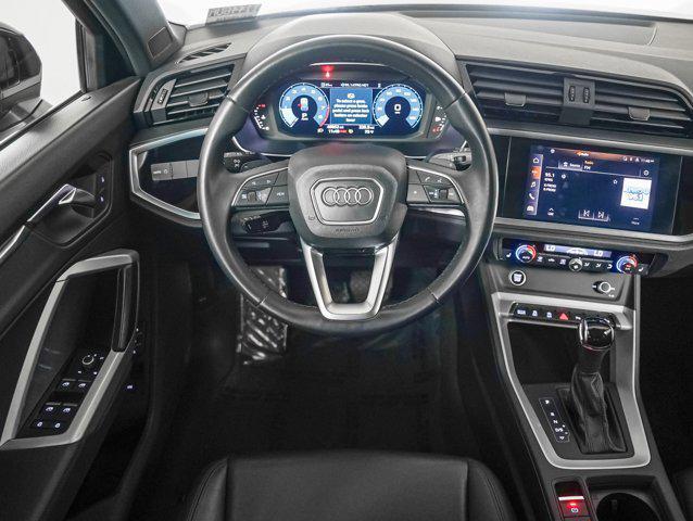 Photo of 2022 Mythos Black Metallic Audi Q3