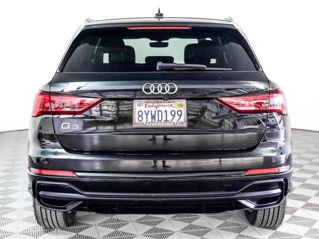 Photo of 2022 Mythos Black Metallic Audi Q3