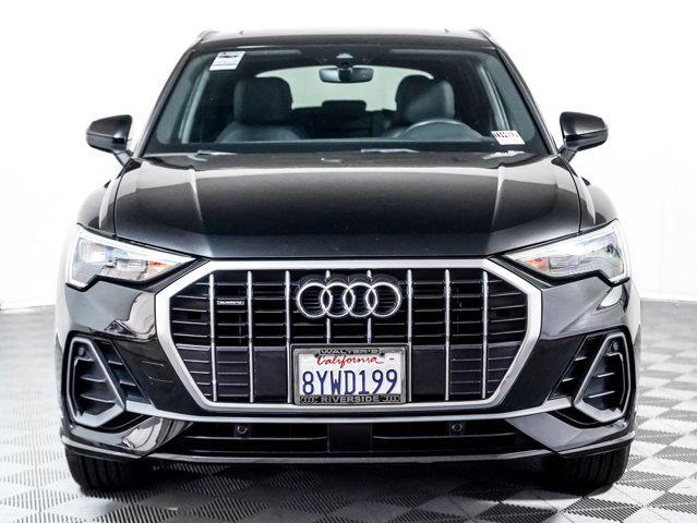 Photo of 2022 Mythos Black Metallic Audi Q3