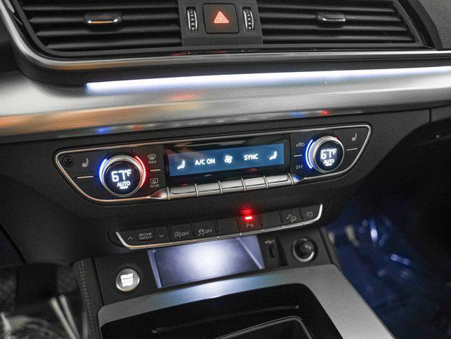Photo of 2025 Mythos Black Metallic Audi Q5