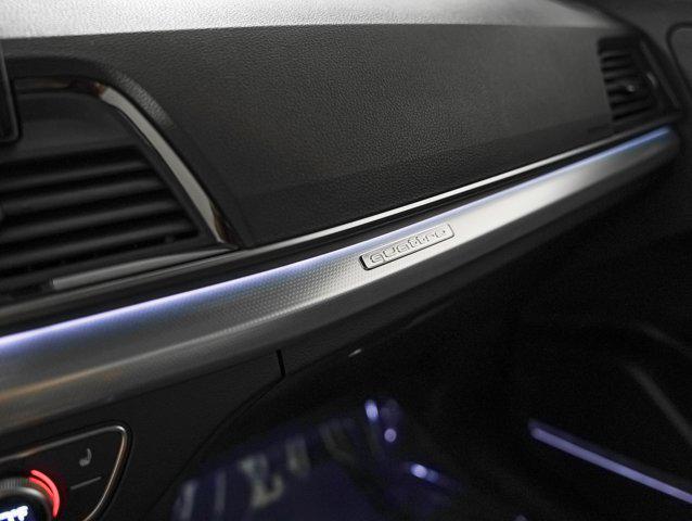 Photo of 2025 Mythos Black Metallic Audi Q5