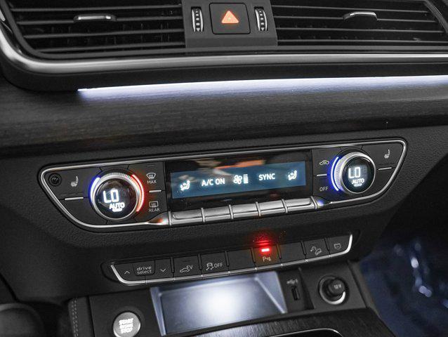 Photo of 2025 Daytona Gray Pearl Effect Audi Q5