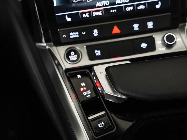 Photo of 2021 Navarra Blue Audi e-tron