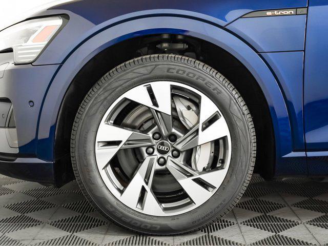 Photo of 2021 Navarra Blue Audi e-tron