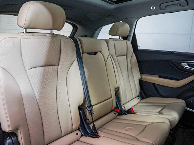 Photo of 2025 Carrara White Audi Q7