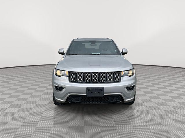 Photo of 2017 Billet Silver Metallic Clearcoat Jeep Grand Cherokee