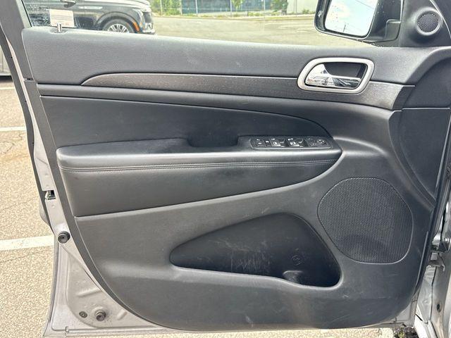 Photo of 2017 Billet Silver Metallic Clearcoat Jeep Grand Cherokee