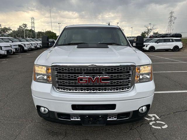 Photo of 2012 Summit White GMC Sierra 2500