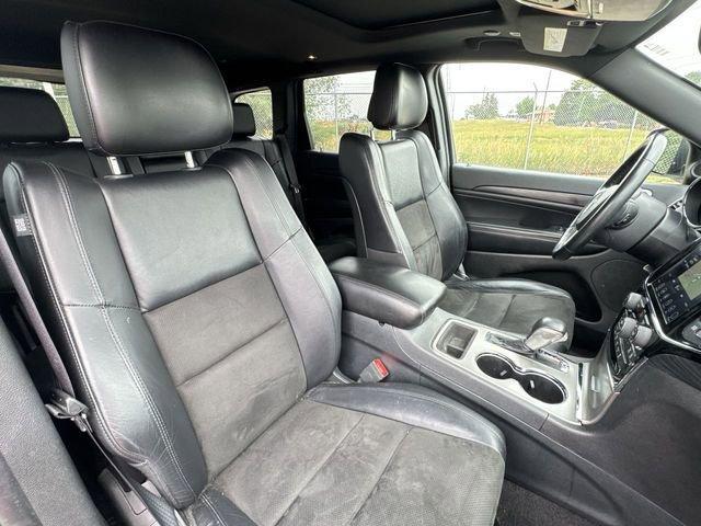 Photo of 2019 Bright White Clearcoat Jeep Grand Cherokee