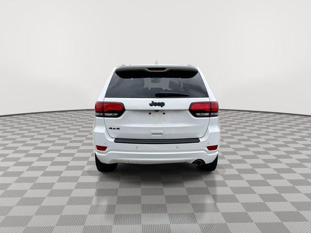 Photo of 2019 Bright White Clearcoat Jeep Grand Cherokee