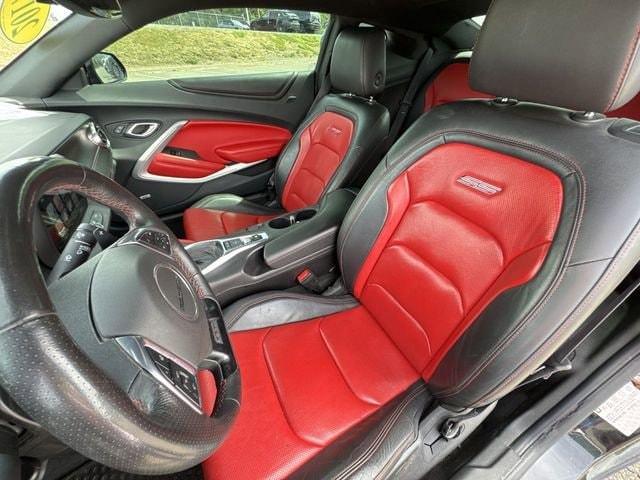 Photo of 2017 Black Chevrolet Camaro