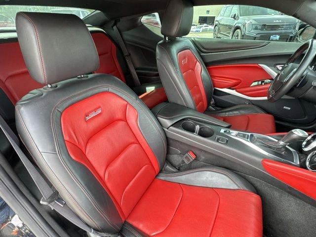 Photo of 2017 Black Chevrolet Camaro