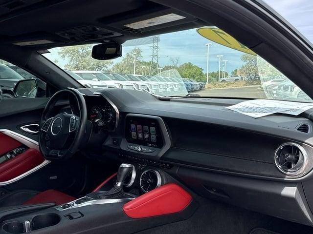 Photo of 2017 Black Chevrolet Camaro
