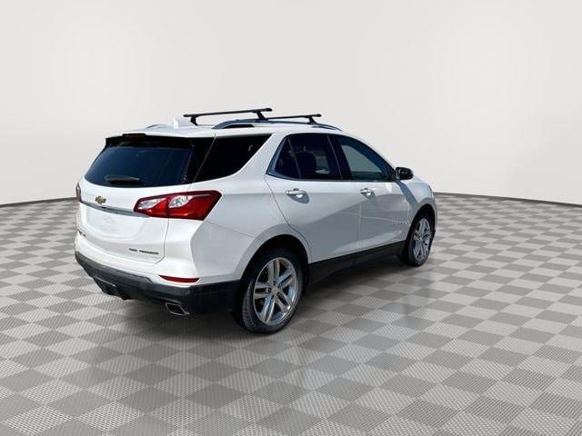 Photo of 2020 Iridescent Pearl Tricoat Chevrolet Equinox