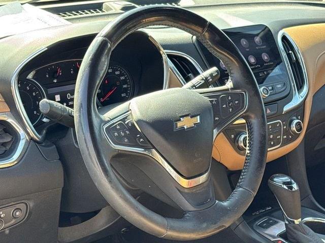 Photo of 2020 Iridescent Pearl Tricoat Chevrolet Equinox