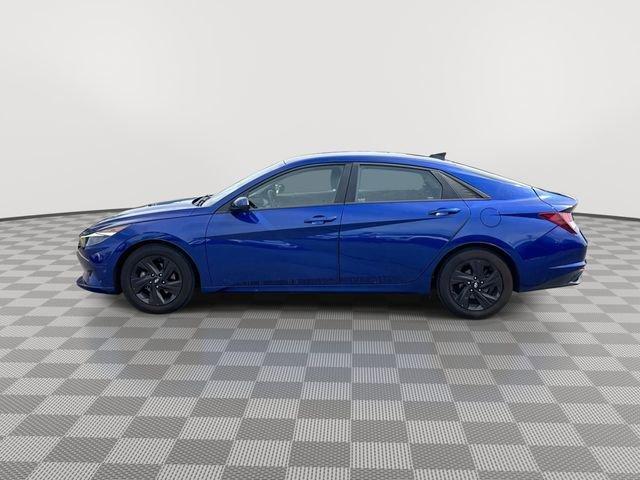 Photo of 2021 Intense Blue Hyundai ELANTRA