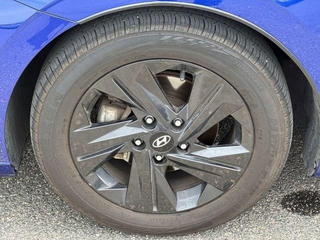 Photo of 2021 Intense Blue Hyundai ELANTRA