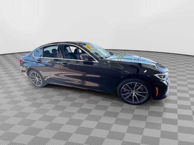 Photo of 2021 Jet Black BMW 330