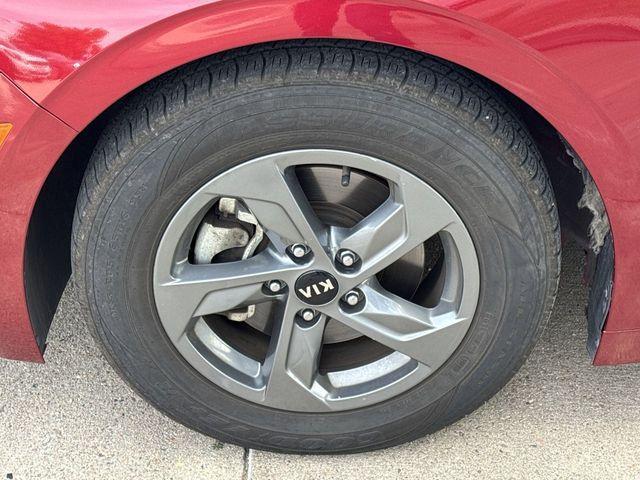 Photo of 2021 Passion Red Kia K5