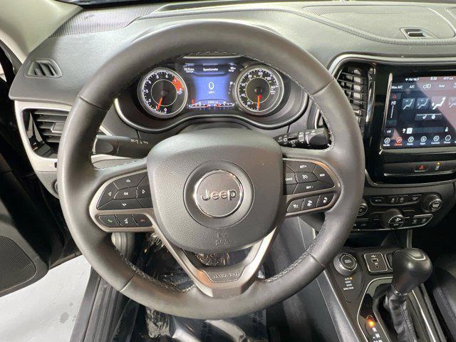 Photo of 2022 Granite Crystal Metallic Clearcoat Jeep Cherokee