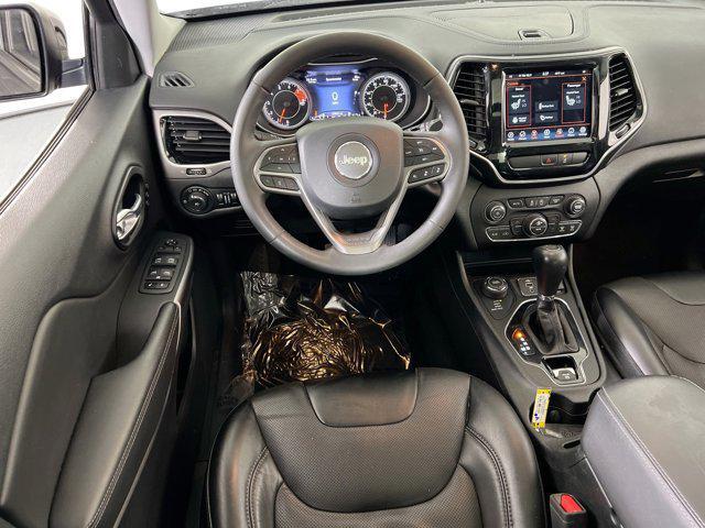 Photo of 2022 Granite Crystal Metallic Clearcoat Jeep Cherokee