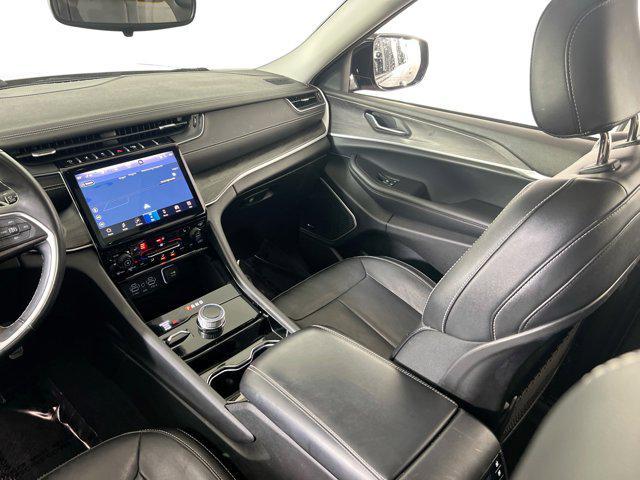 Photo of 2021 Velvet Red Pearlcoat Jeep Grand Cherokee L