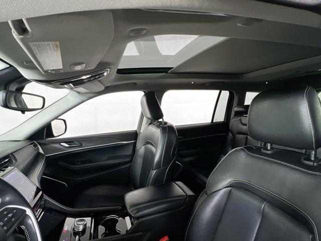 Photo of 2021 Velvet Red Pearlcoat Jeep Grand Cherokee L