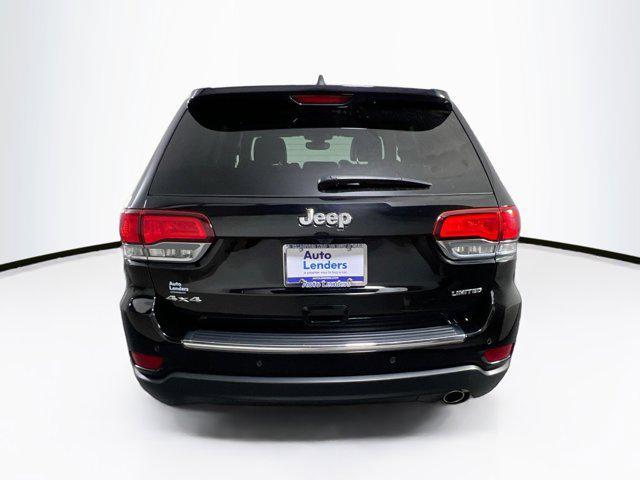 Photo of 2022 Diamond Black Crystal Pearlcoat Jeep Grand Cherokee