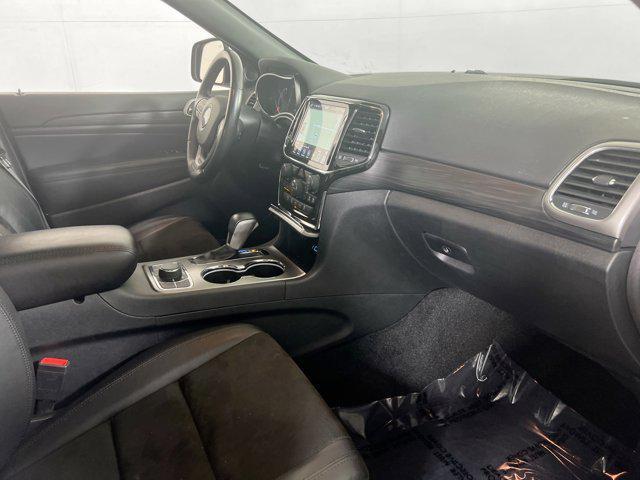 Photo of 2022 Bright White Clearcoat Jeep Grand Cherokee