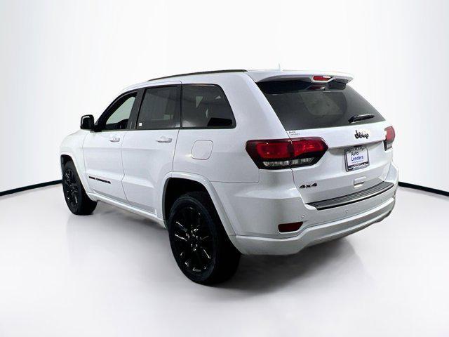 Photo of 2022 Bright White Clearcoat Jeep Grand Cherokee